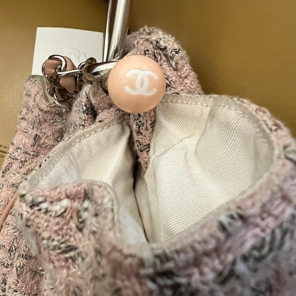 CHANEL Bag Boucle Tweed Pink Lagerfeld Runway Coco CC Purse Vintage HOST PICK - Picture 6 of 8